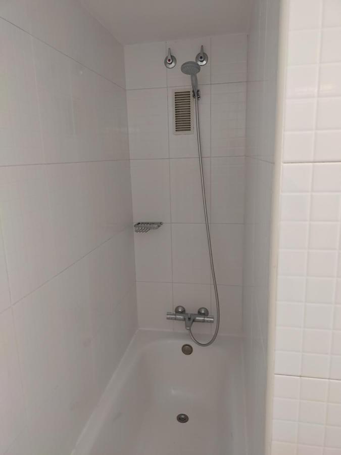 Luxury Apartment Accommodation, Next To Beach & Train Station كاليليا المظهر الخارجي الصورة